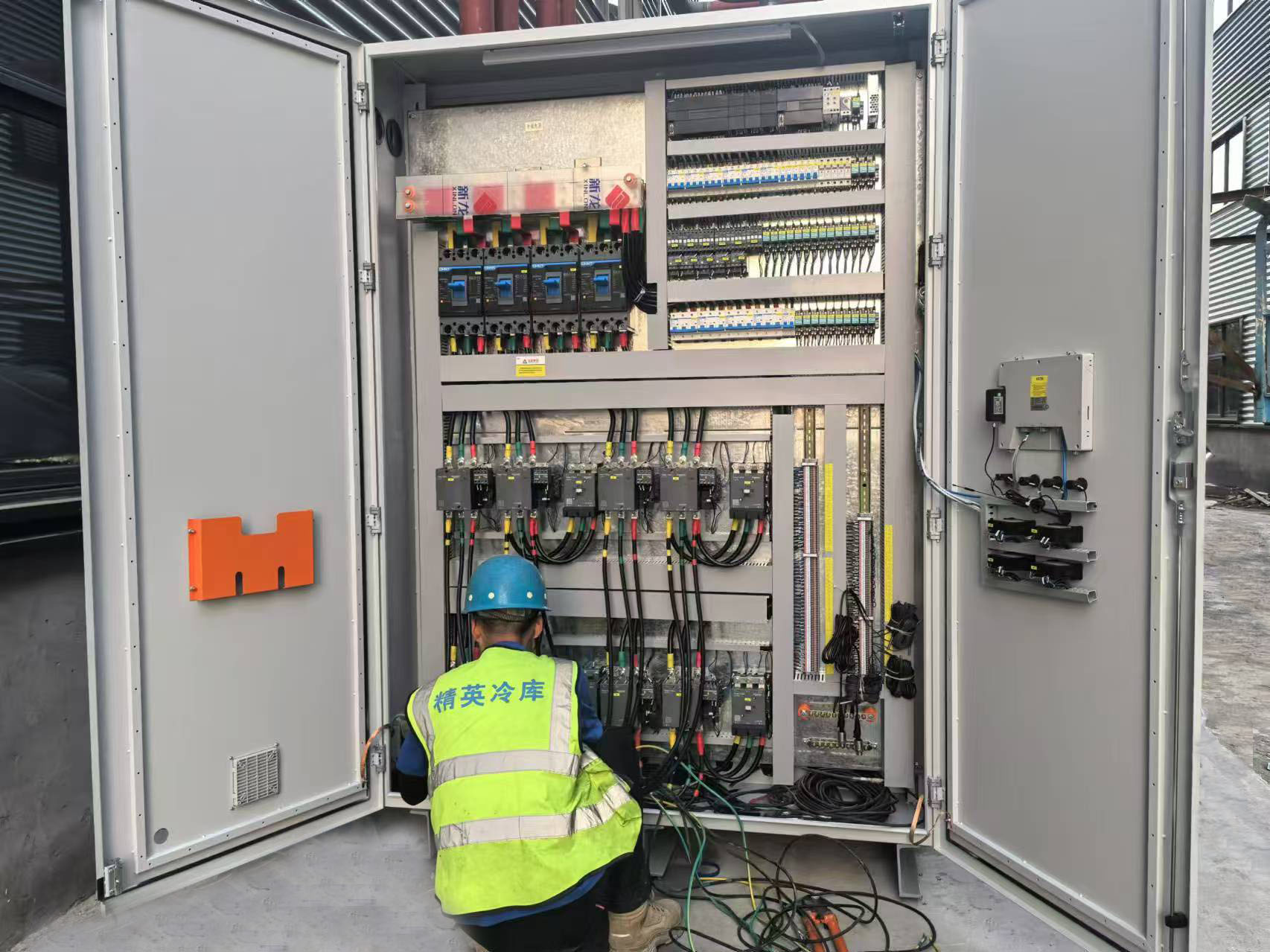 冷庫(kù)建設(shè)過程中需要注意哪些電氣安全問題？